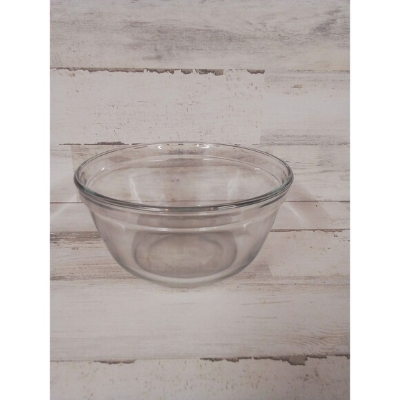 Anchor Hocking clear One Quart Mixing Bowl - Picture 13 of 14